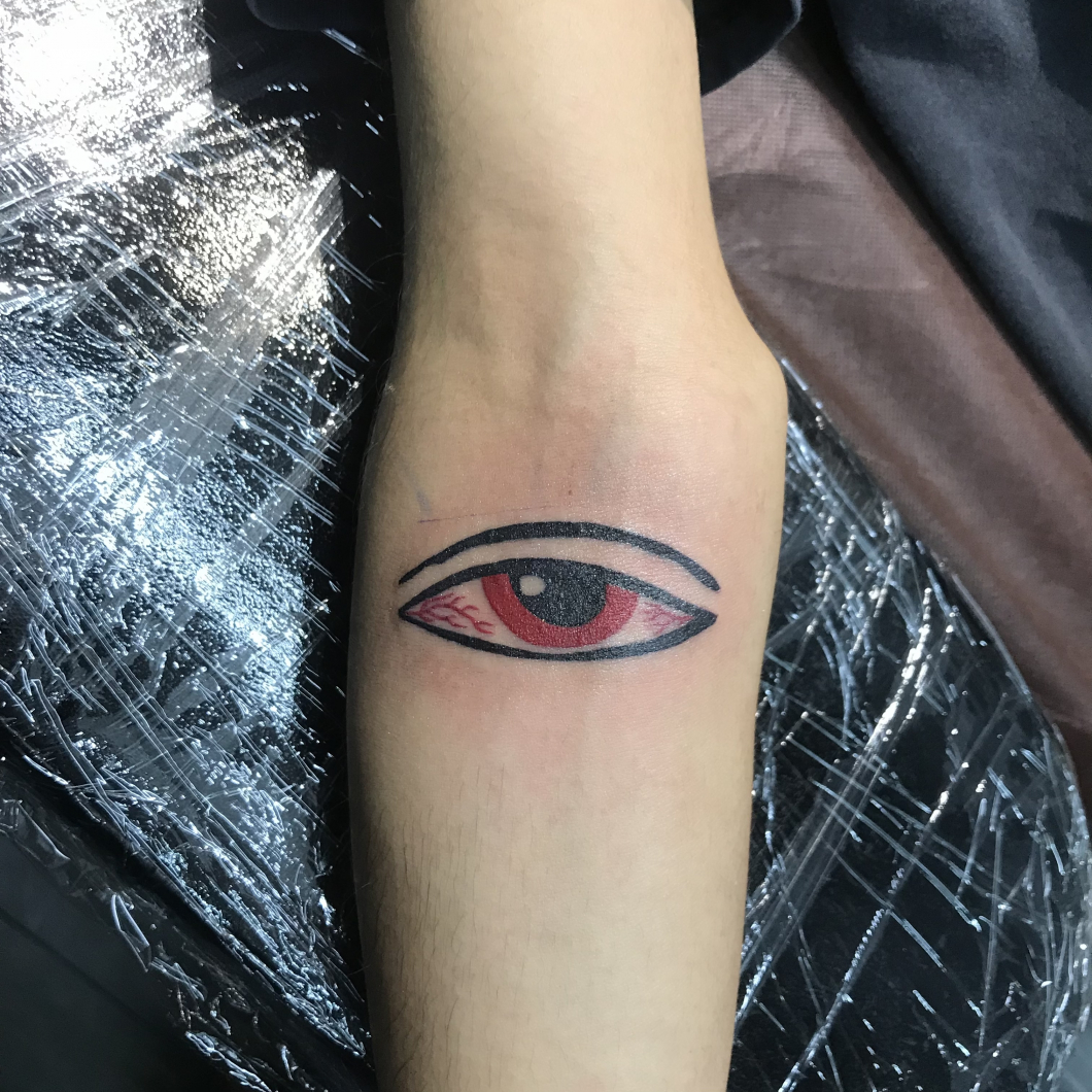 目 -eye- ワンポイントタトゥー