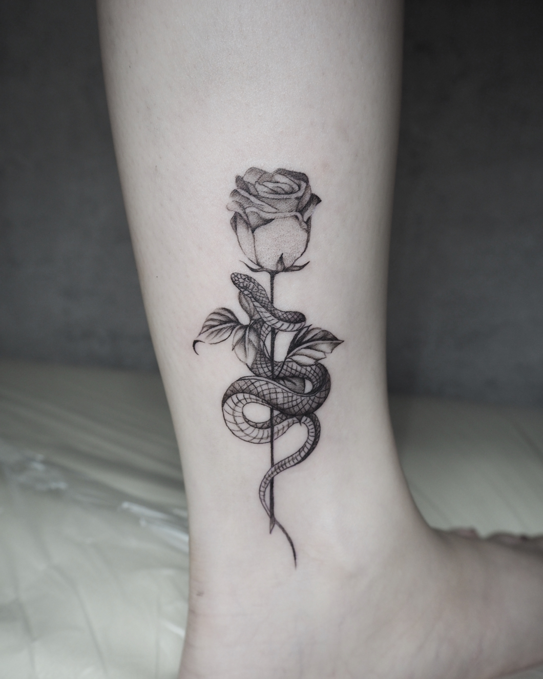 薔薇と蛇　-rose × snake- タトゥー