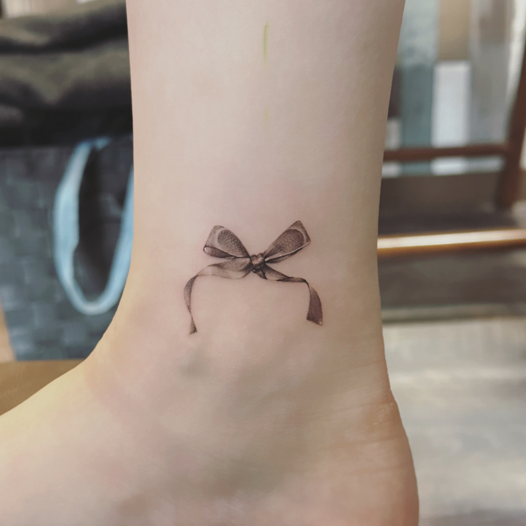 リボン　ribbon tattoo