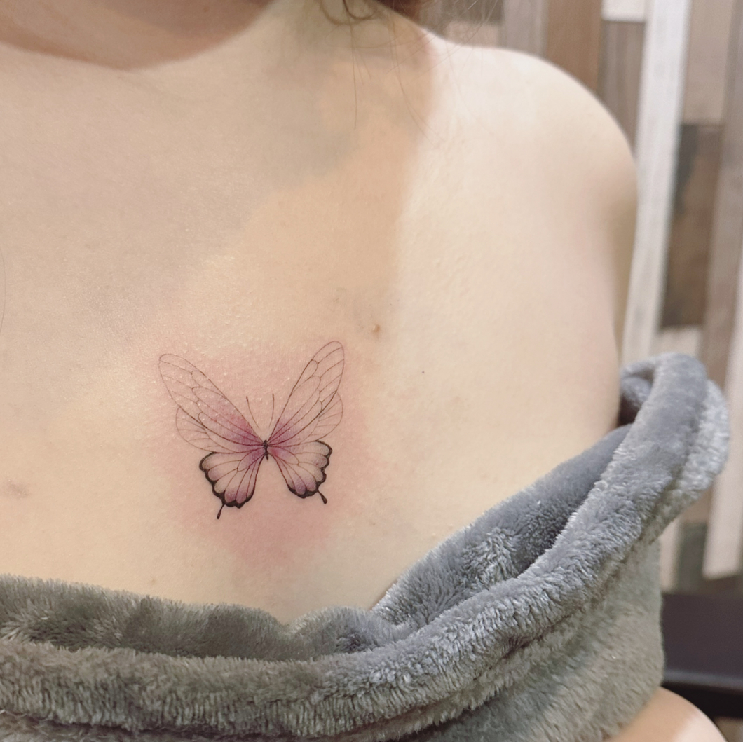 蝶　butterfly tattoo