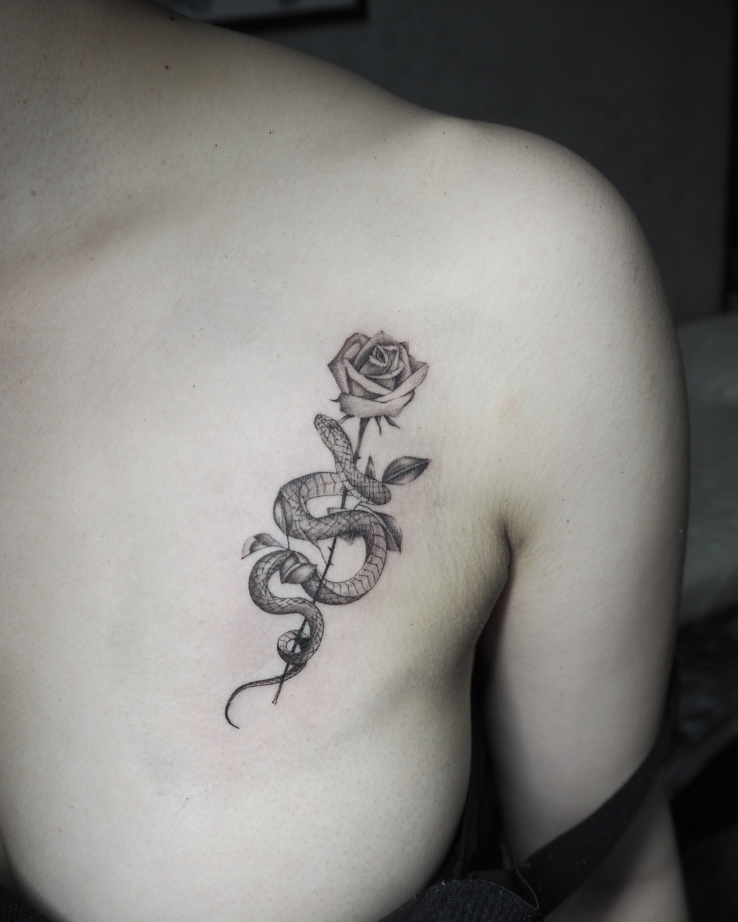蛇×薔薇　タトゥー
