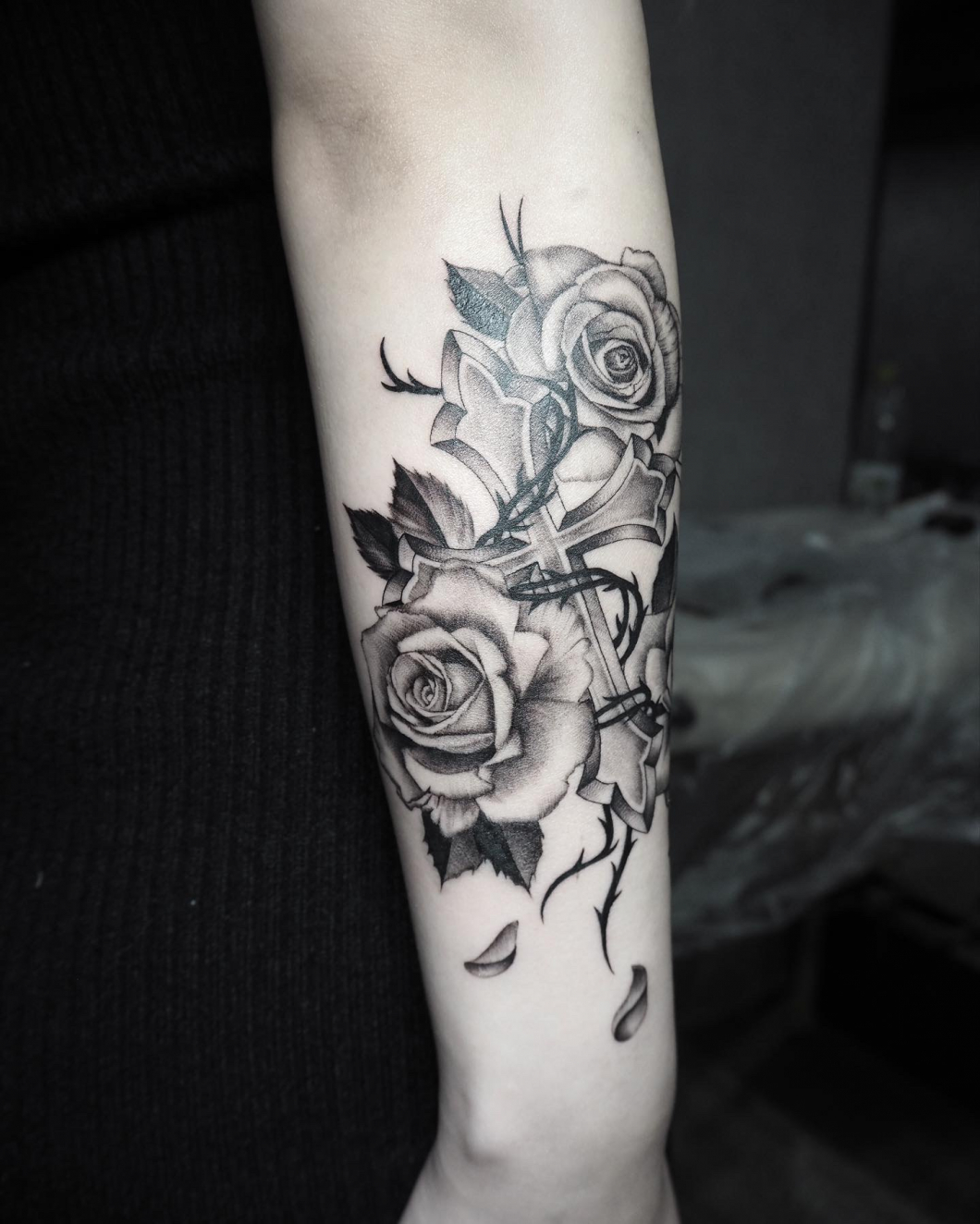 十字架　薔薇　−cross & rose tattoo−