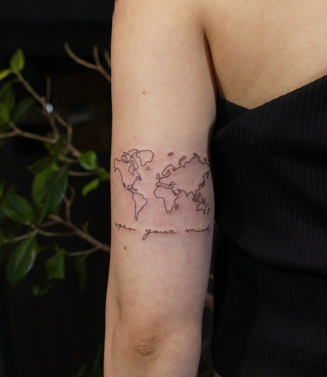 世界地図とレタリング　−world map & lettering  tattoo−