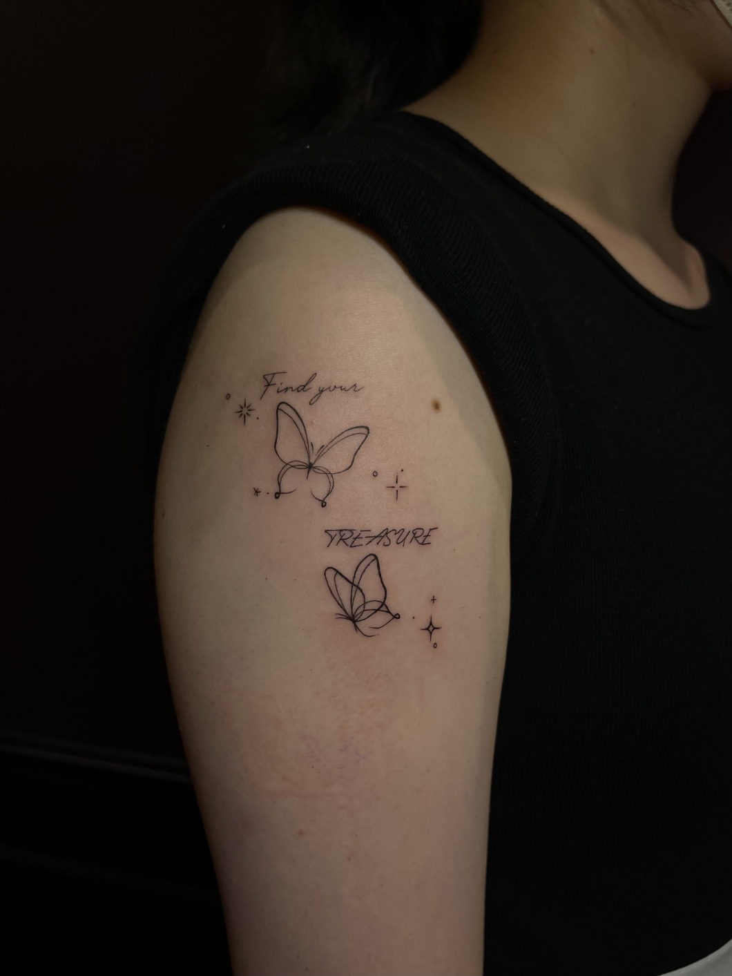 Butterfly × Lettering tattoo