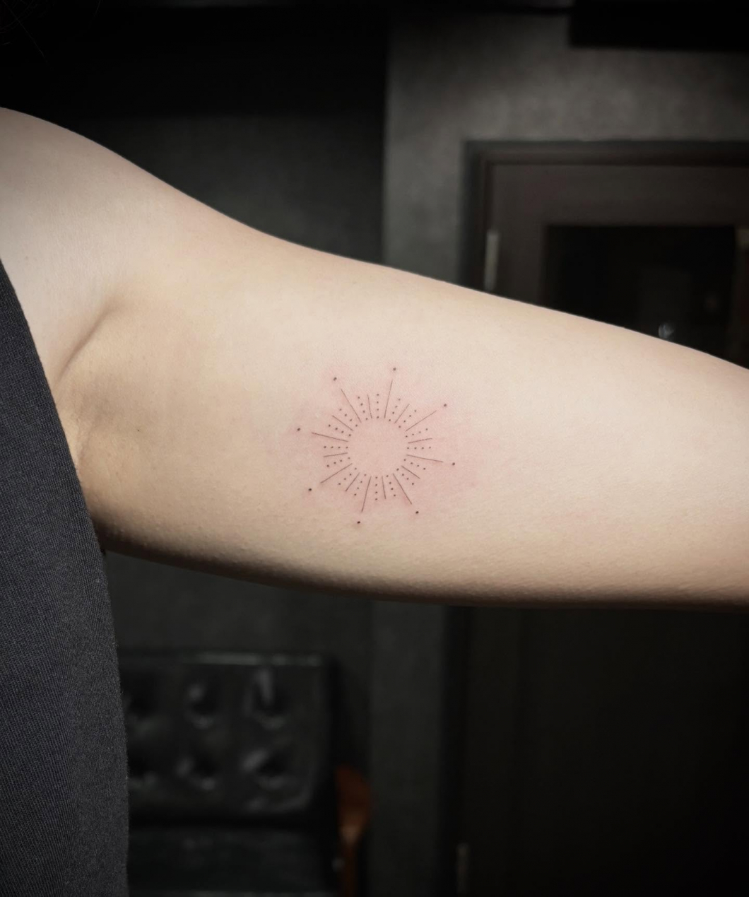 太陽　ファインランタトゥー