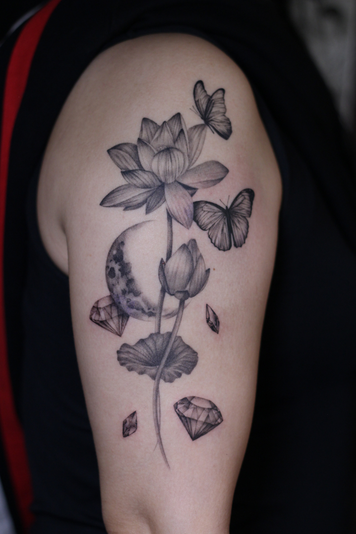 蓮×蝶×月×ダイヤモンド