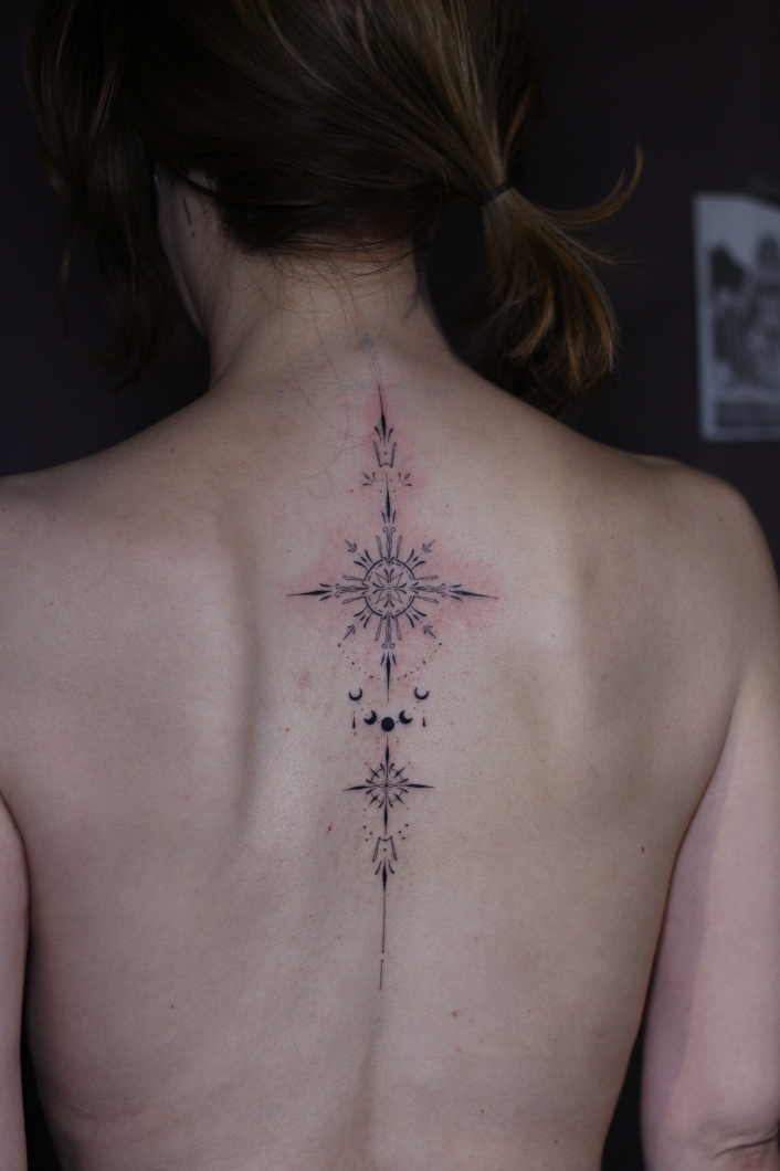 ジオメトリックタトゥー